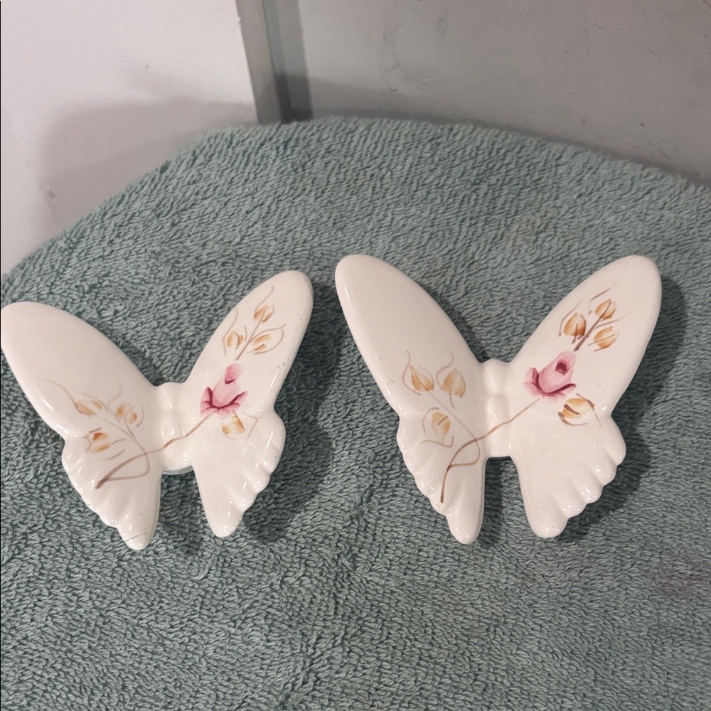 Charming White Butterfly Wall Hooks with Floral Design